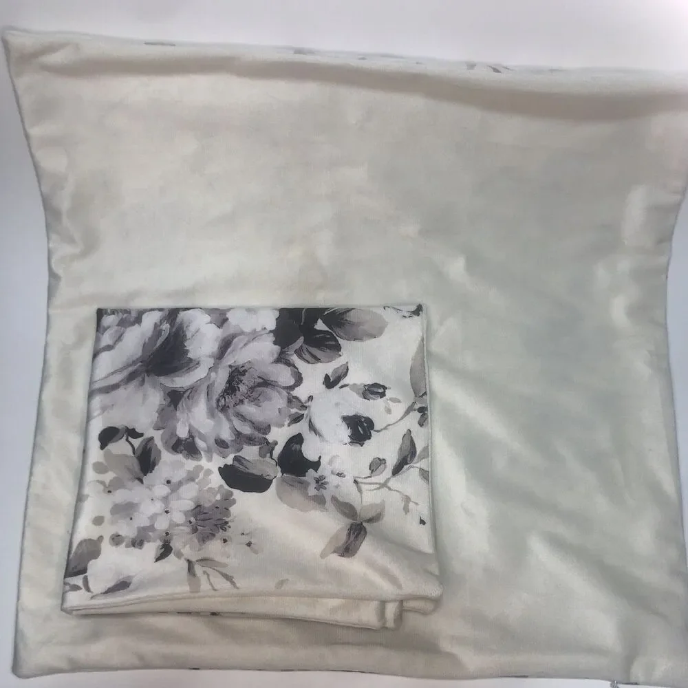 Black And White Flowers Pillow Case 17x17 2count House Decor